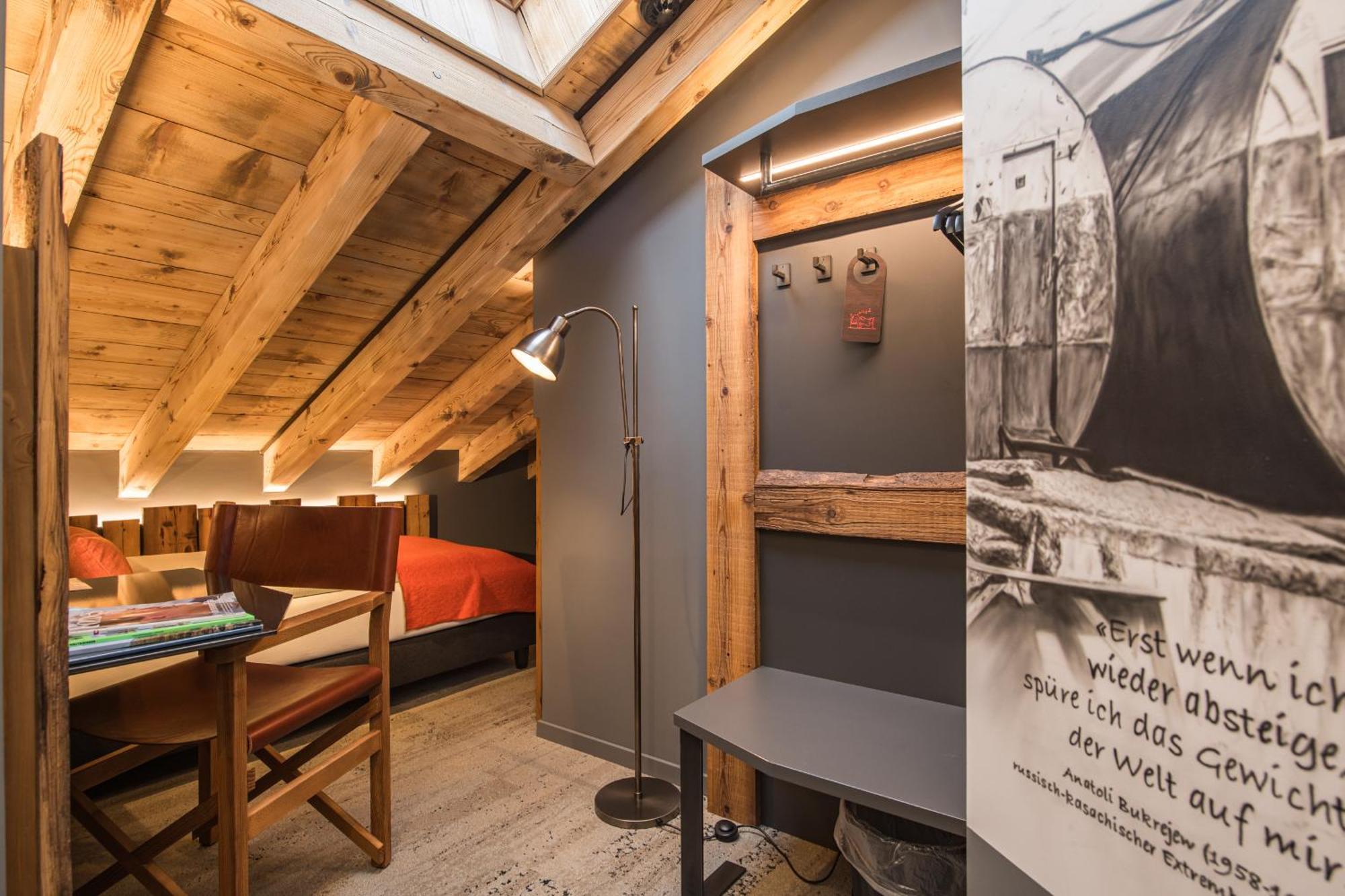 BaseCamp Hotel Zermatt Bagian luar foto