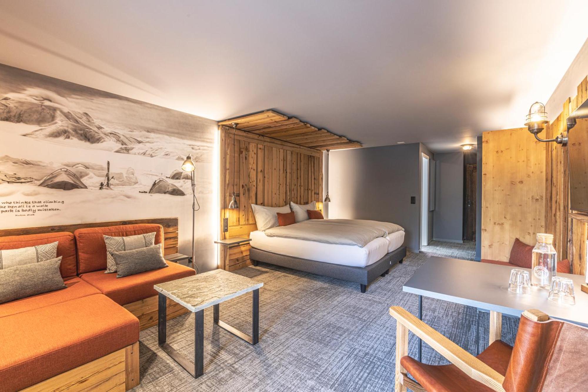 BaseCamp Hotel Zermatt Bagian luar foto